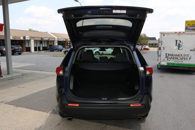 2020 TOYOTA RAV4 XLE - TOY110365