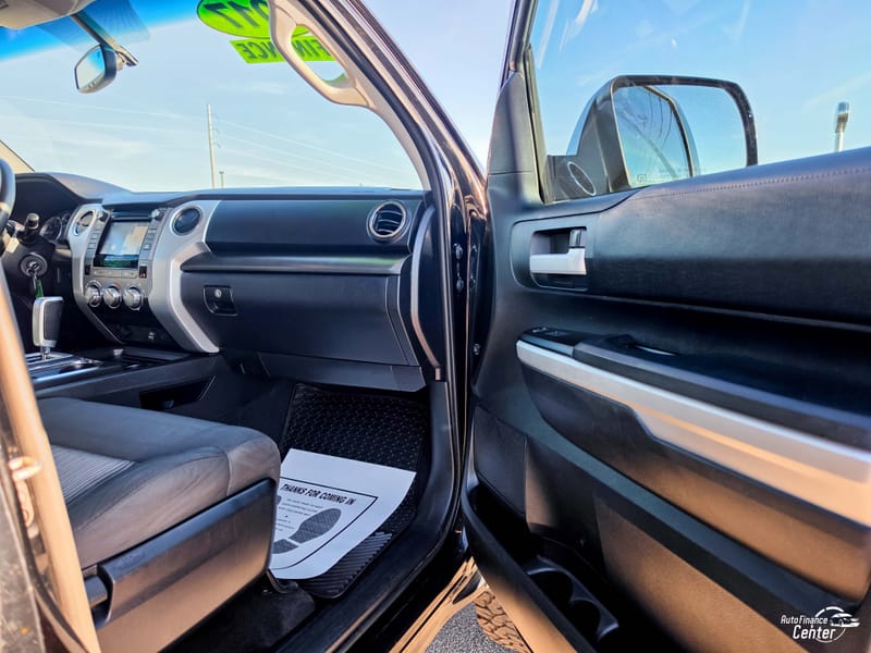 2017 TOYOTA TUNDRA SR5 - TOY112123