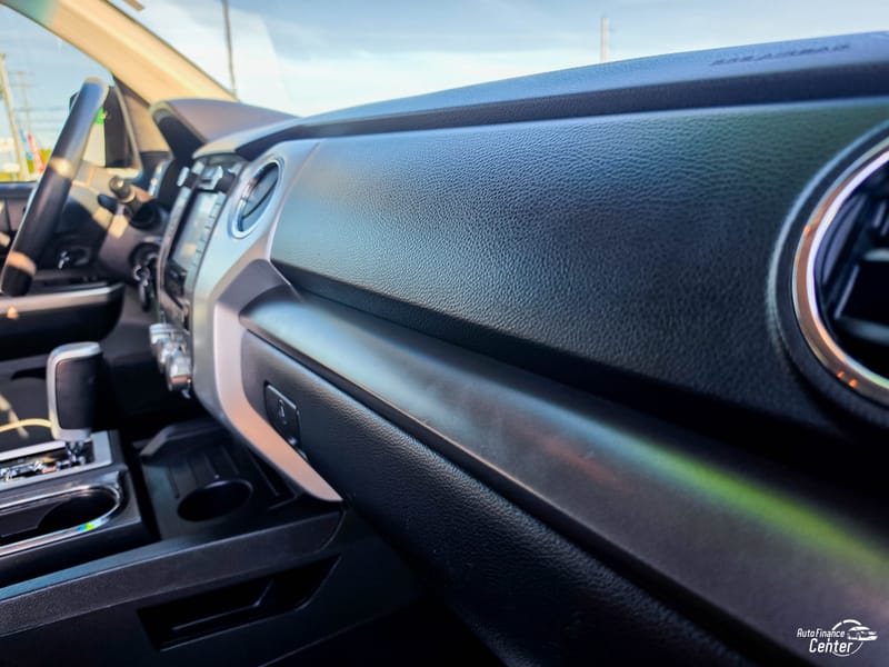 2017 TOYOTA TUNDRA SR5 - TOY112123