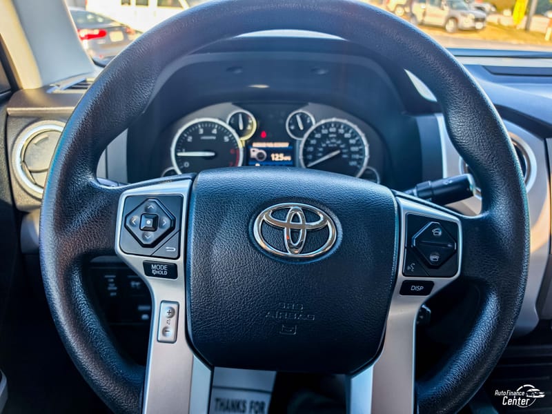2017 TOYOTA TUNDRA SR5 - TOY112123