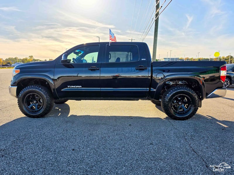 2017 TOYOTA TUNDRA SR5 - TOY112123
