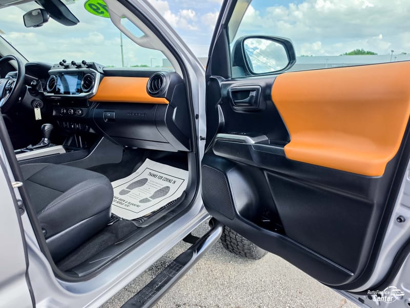 2019 TOYOTA TACOMA SR5 - TOY112973B