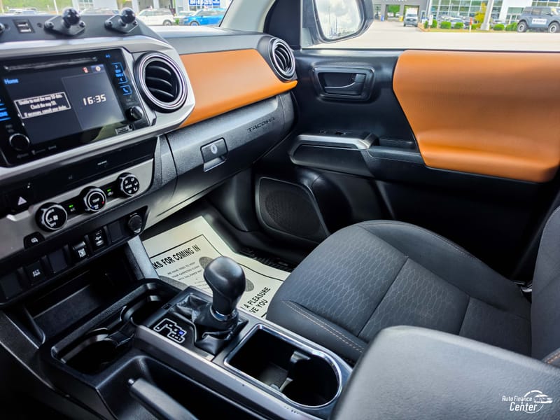 2019 TOYOTA TACOMA SR5 - TOY112973B