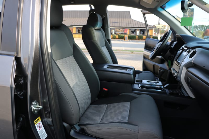 2017 TOYOTA TUNDRA SR5 4.6L - TOY117880C