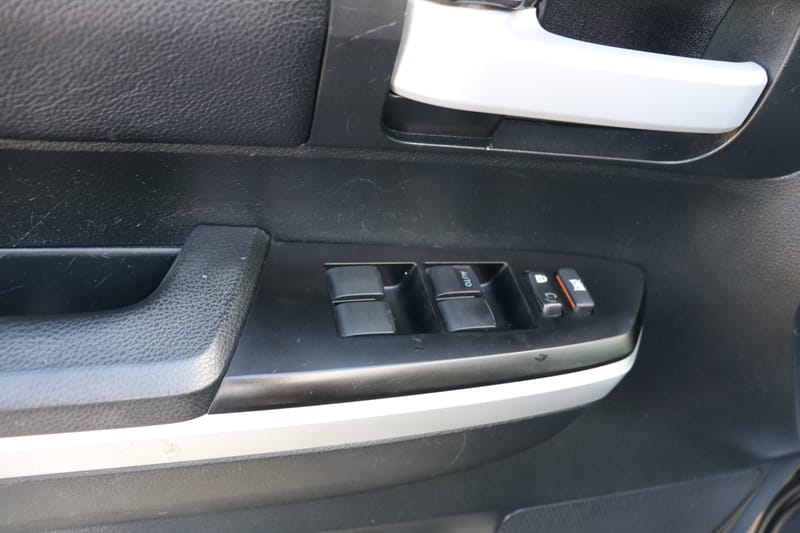 2017 TOYOTA TUNDRA SR5 4.6L - TOY117880C