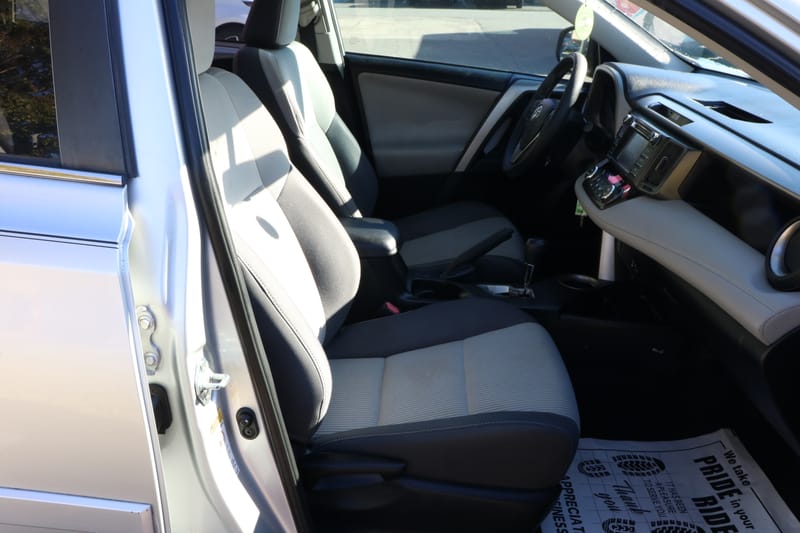 2014 TOYOTA RAV4 XLE - TOY118367