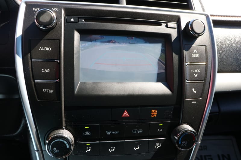 2016 TOYOTA CAMRY SE - TOY123747B