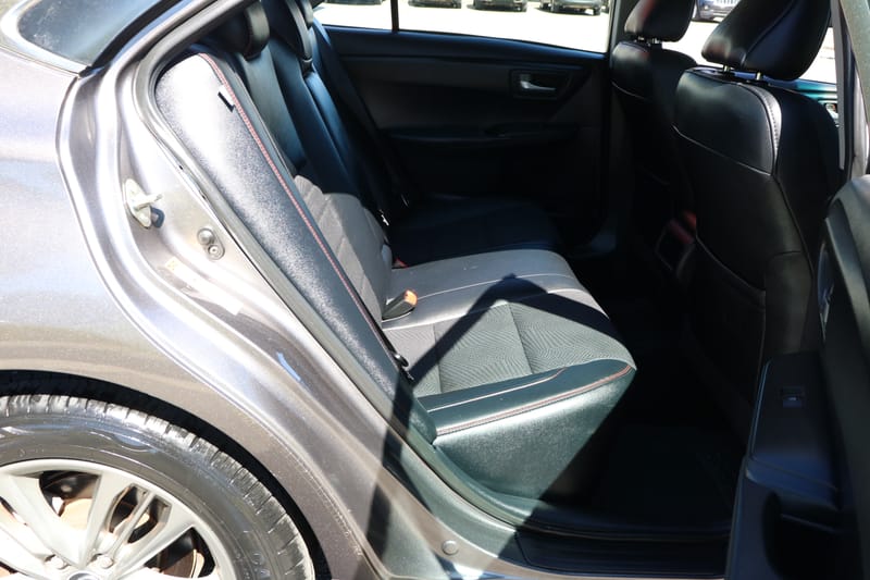 2016 TOYOTA CAMRY SE - TOY123747B