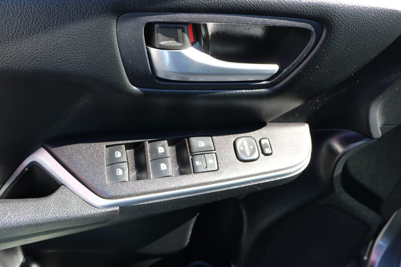 2016 TOYOTA CAMRY SE - TOY123747B