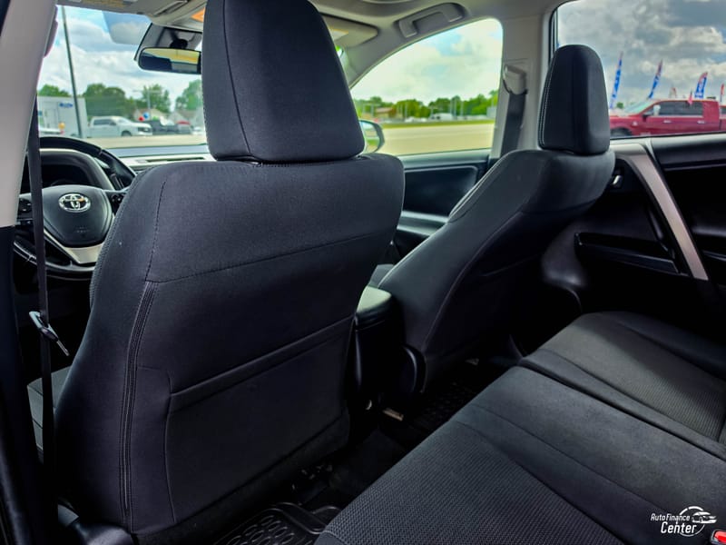 2017 TOYOTA RAV4 XLE - TOY127110