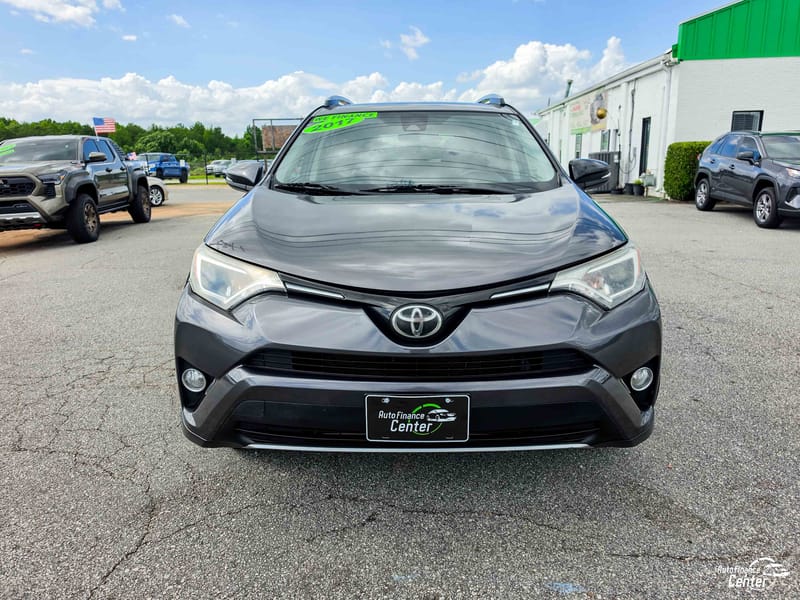 2017 TOYOTA RAV4 XLE - TOY127110