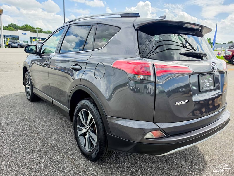 2017 TOYOTA RAV4 XLE - TOY127110