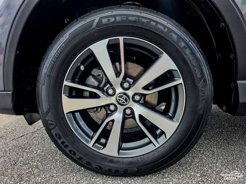 2017 TOYOTA RAV4 XLE - TOY127110