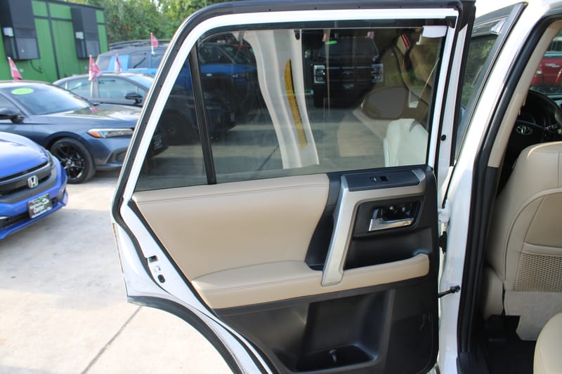 2016 TOYOTA 4RUNNER - TOY127764B