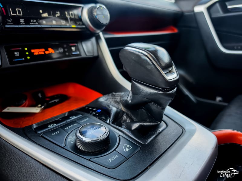 2020 TOYOTA RAV4 ADVT - TOY136293
