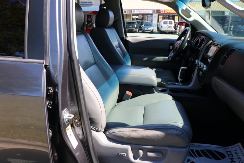 2016 TOYOTA SEQUOIA LIMITED - TOY137900B