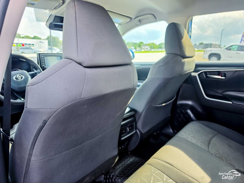 2021 TOYOTA RAV4 XLE - TOY138263