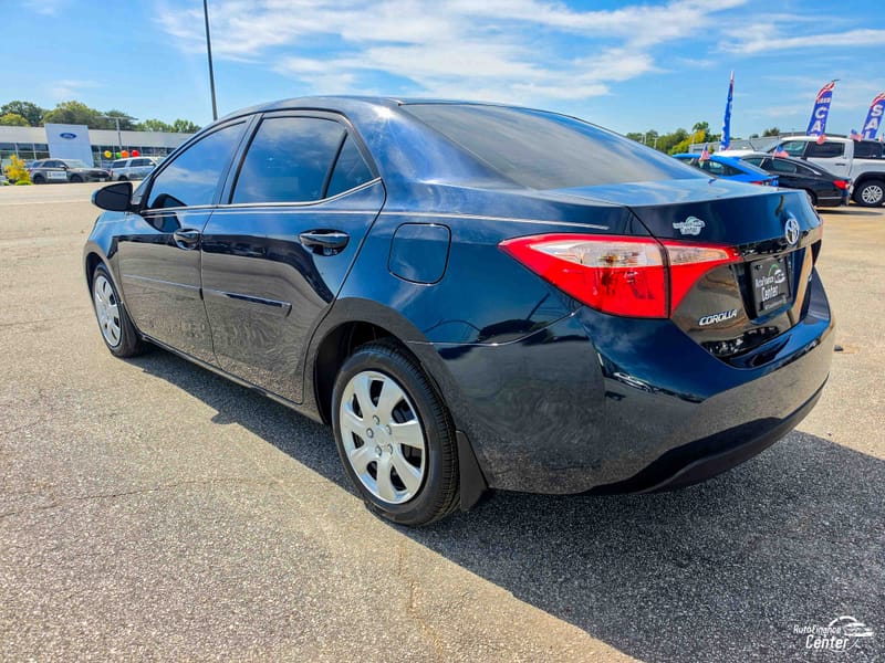 2019 TOYOTA COROLLA LE - TOY142911B