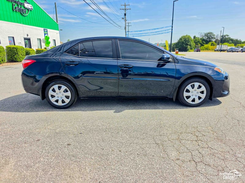 2019 TOYOTA COROLLA LE - TOY142911B