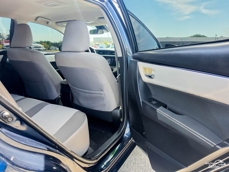 2019 TOYOTA COROLLA LE - TOY142911B