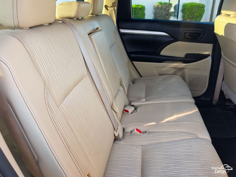 2016 TOYOTA HIGHLANDER LE PLUS - TOY148982