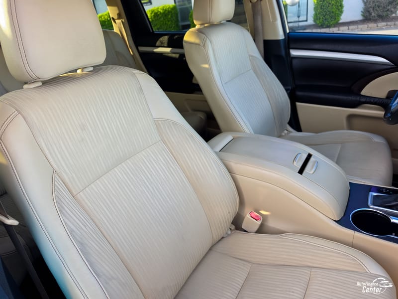2016 TOYOTA HIGHLANDER LE PLUS - TOY148982