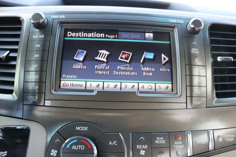 2011 TOYOTA SIENNA XLE - TOY157602