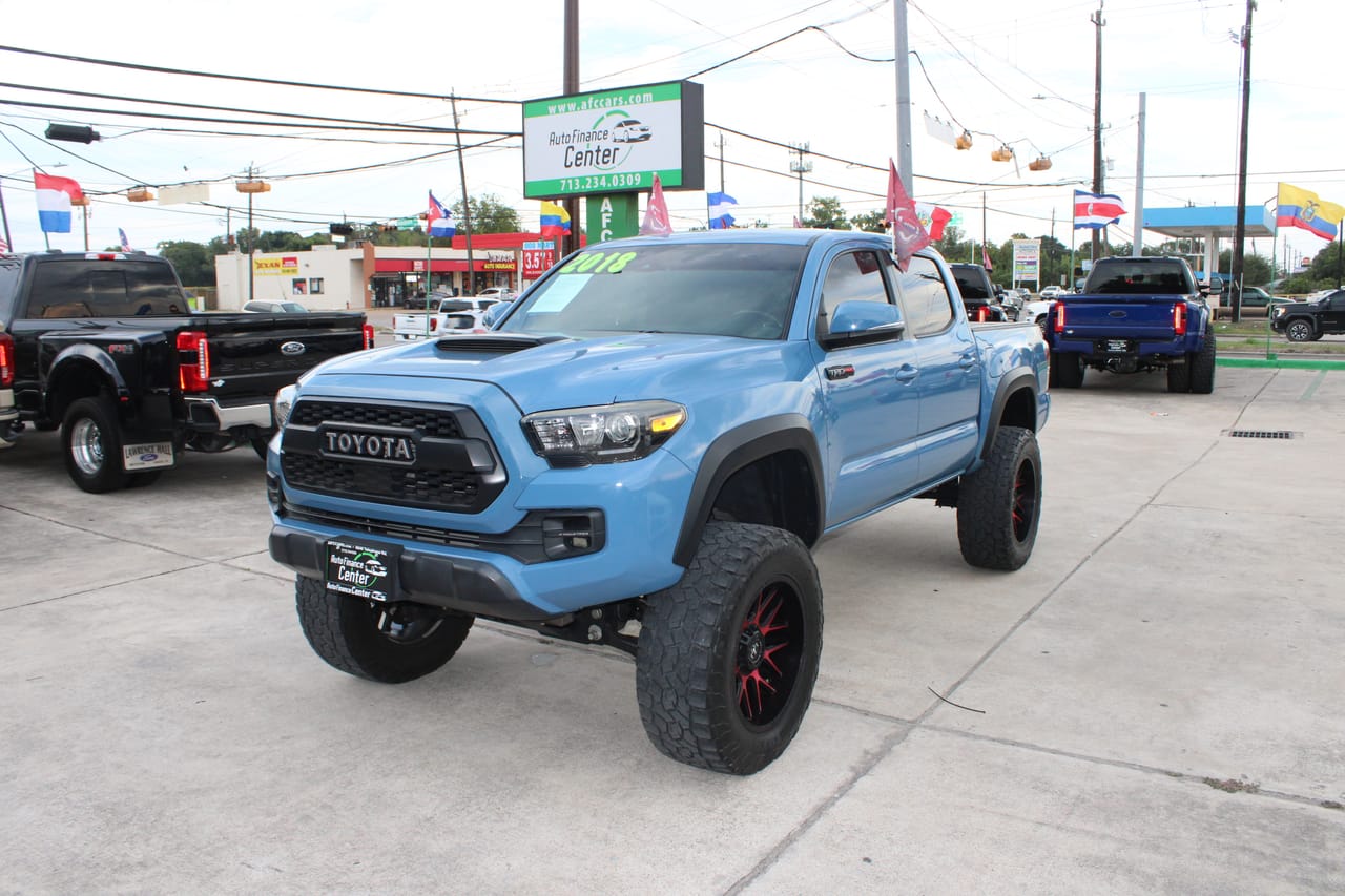 2018 TOYOTA TACOMA - TOY165134 — photo 1 of 24