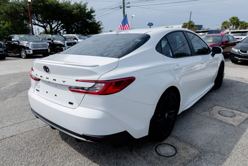 2025 TOYOTA CAMRY HYBRID SE - TOY174162