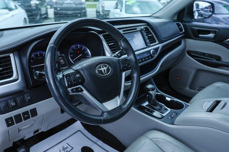 2016 TOYOTA HIGHLANDER LIMITED - TOY174556