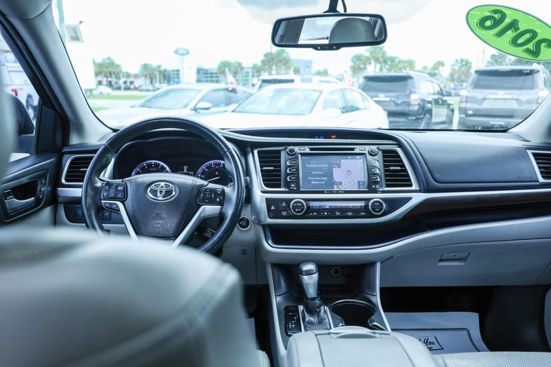 2016 TOYOTA HIGHLANDER LIMITED - TOY174556