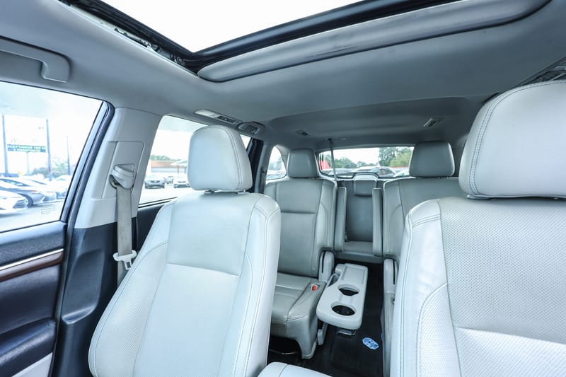 2016 TOYOTA HIGHLANDER LIMITED - TOY174556