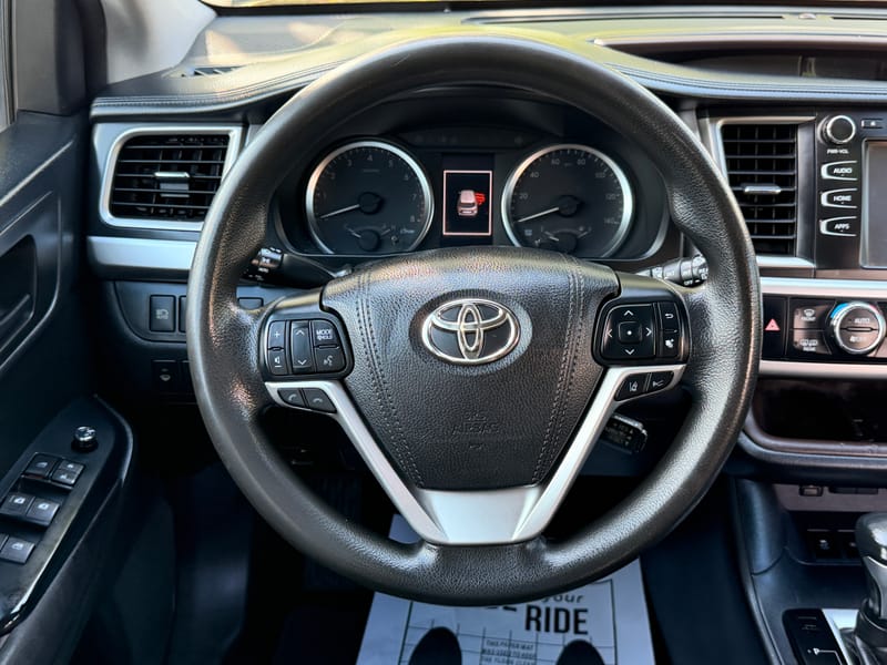 2017 TOYOTA HIGHLANDER LE - TOY188876