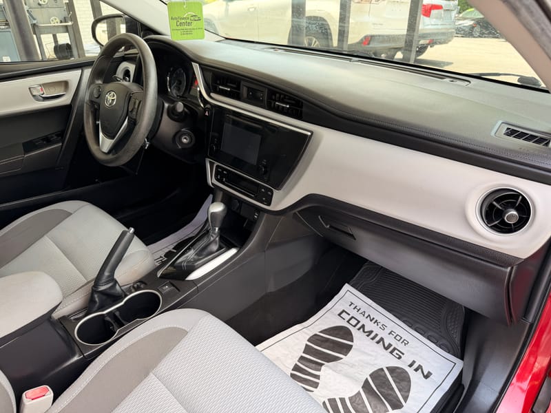 2019 TOYOTA COROLLA LE - TOY195256
