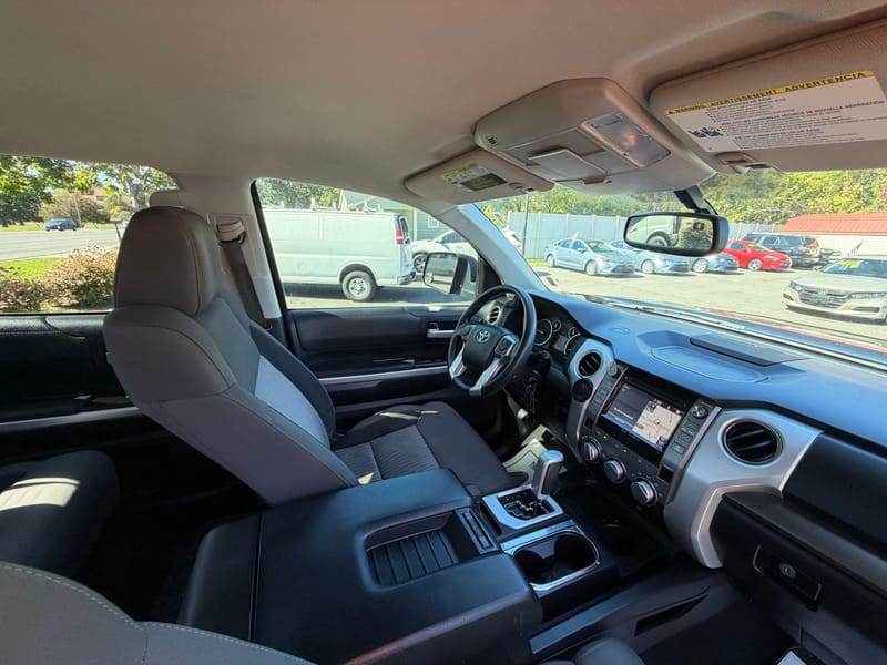 2016 TOYOTA TUNDRA - TOY198582B
