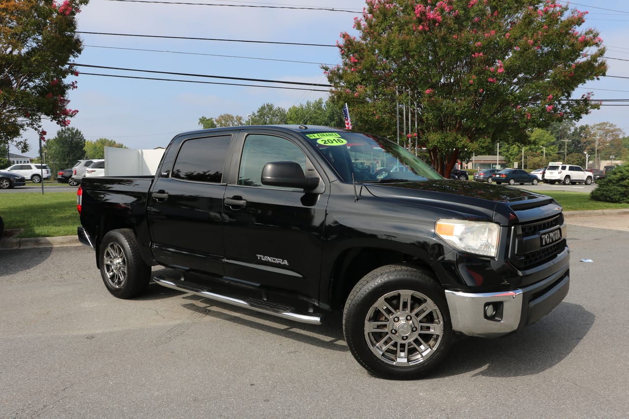 2016 TOYOTA TUNDRA SR5 - TOY203727C — photo 1 of 28