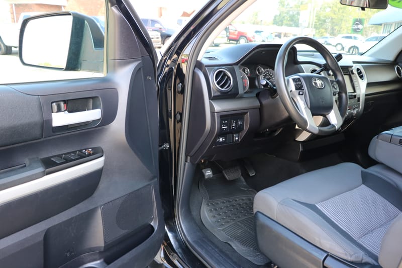 2016 TOYOTA TUNDRA SR5 - TOY203727C
