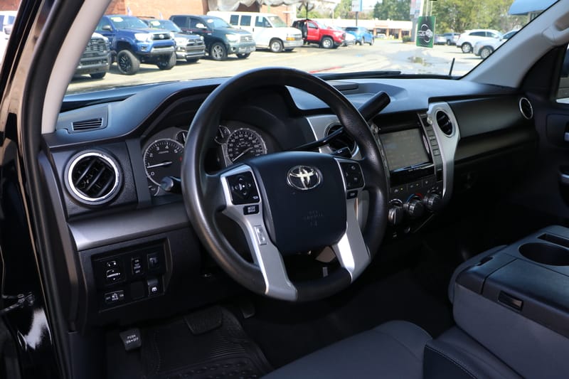 2016 TOYOTA TUNDRA SR5 - TOY203727C