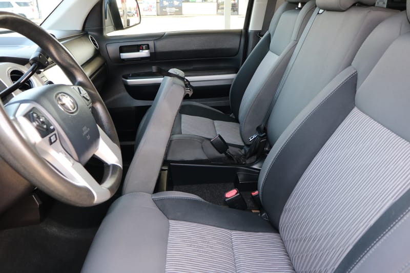 2016 TOYOTA TUNDRA SR5 - TOY203727C
