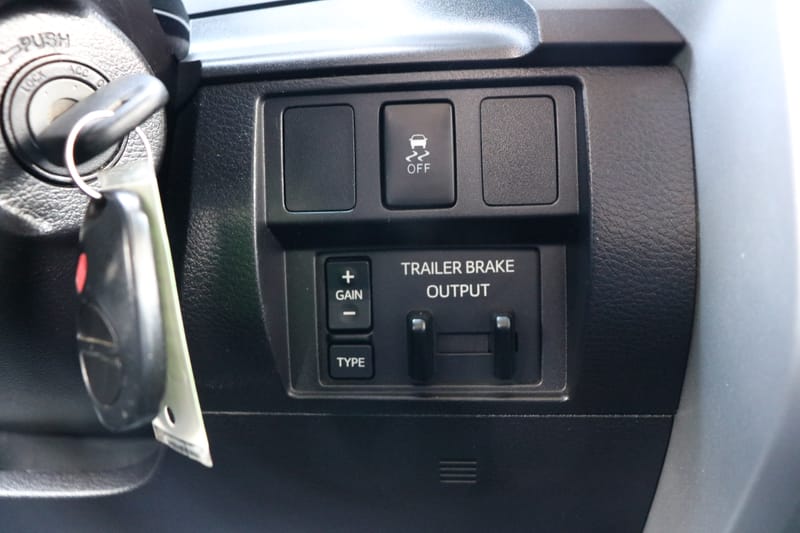 2016 TOYOTA TUNDRA SR5 - TOY203727C