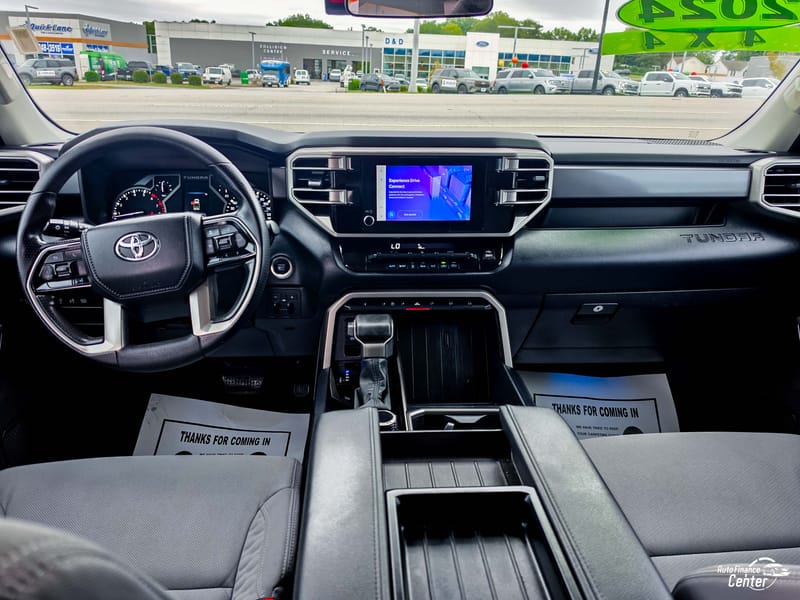 2024 TOYOTA TUNDRA SR5 - TOY228510