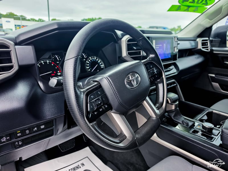 2024 TOYOTA TUNDRA SR5 - TOY228510