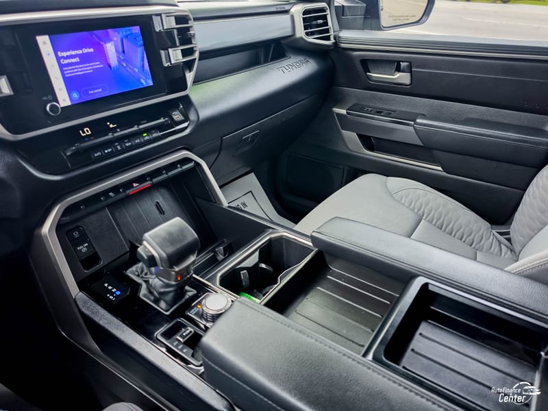 2024 TOYOTA TUNDRA SR5 - TOY228510