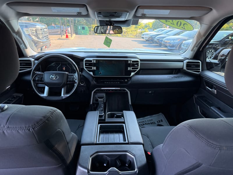 2024 TOYOTA TUNDRA SR5 - TOY231760