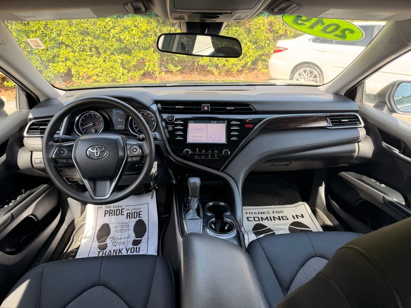 2019 TOYOTA CAMRY LE - TOY234535