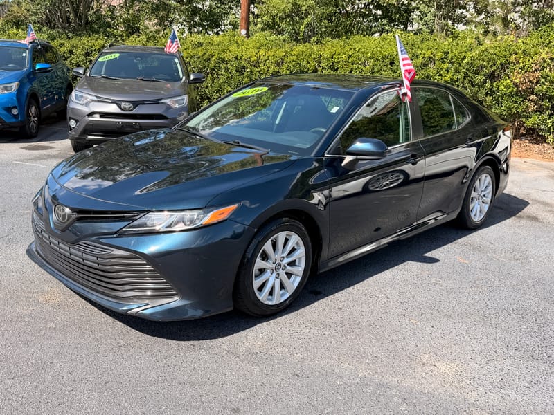 2019 TOYOTA CAMRY LE - TOY234535