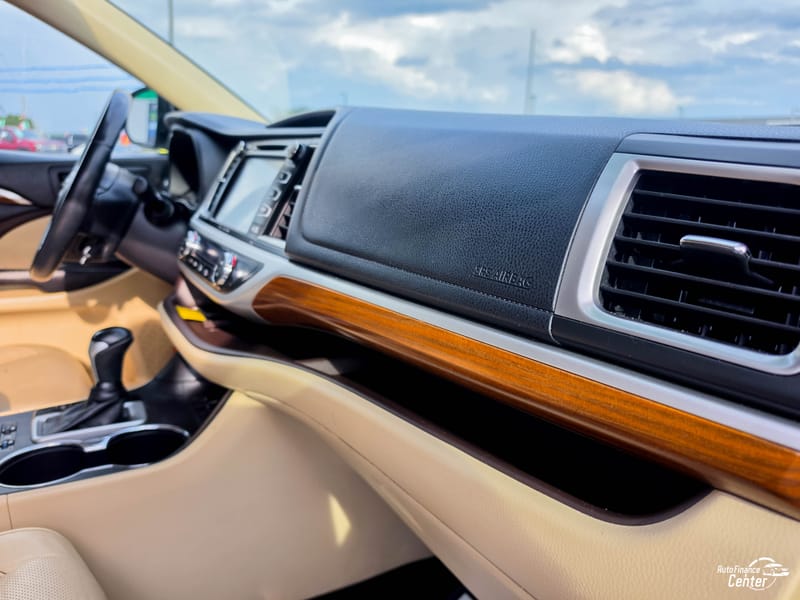 2018 TOYOTA HIGHLANDER LIMITED - TOY258421C