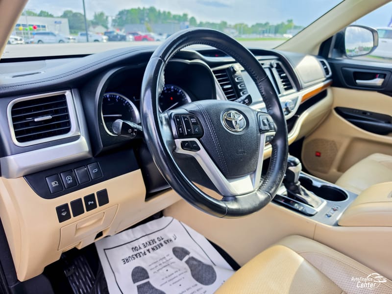 2018 TOYOTA HIGHLANDER LIMITED - TOY258421C