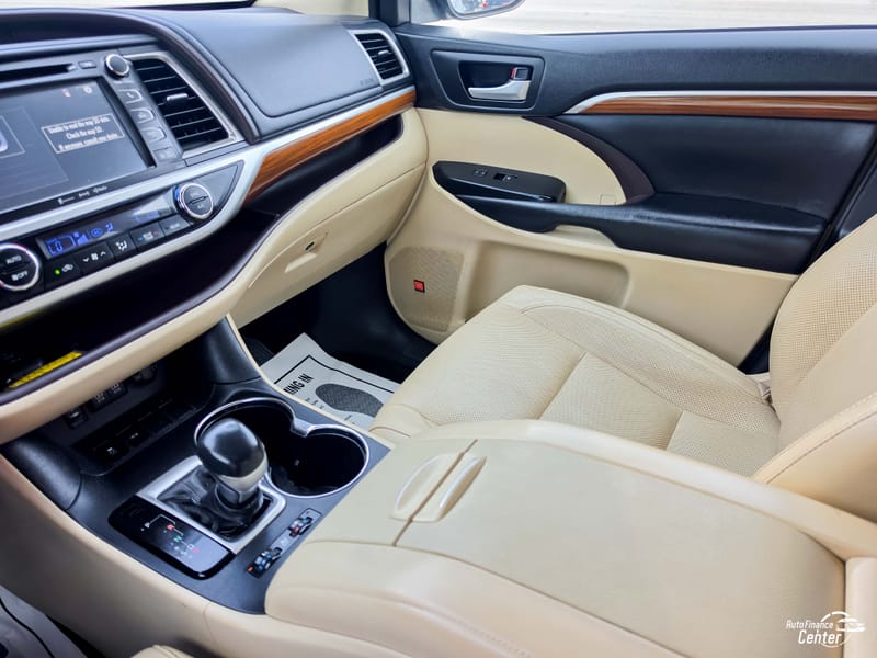 2018 TOYOTA HIGHLANDER LIMITED - TOY258421C