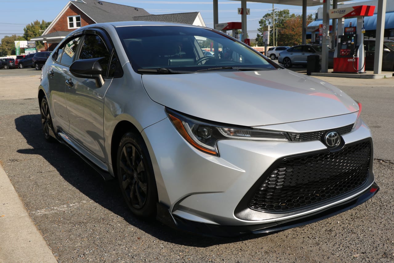 2021 TOYOTA COROLLA LE - TOY262918B — photo 1 of 14